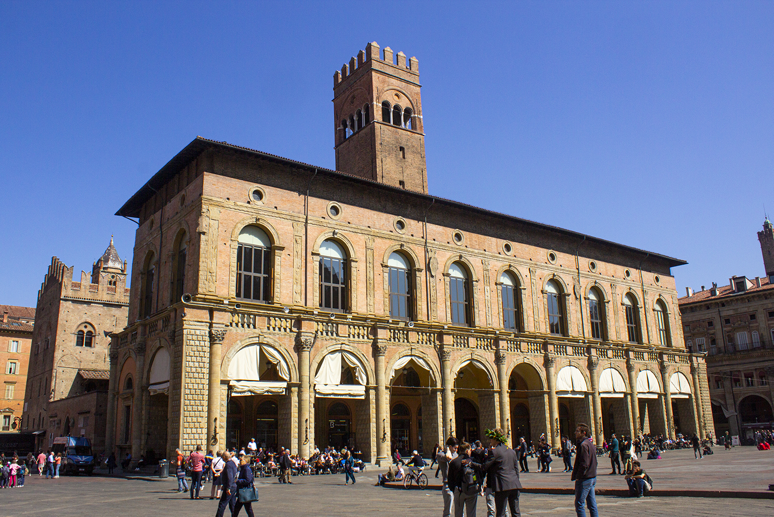 DOCTOR RESTAURI BOLOGNA